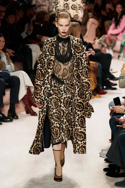 Look 35